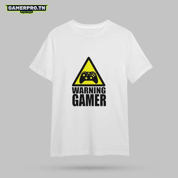 T-shirt Gamer blanc avec un panneau triangulaire warning sign et l'inscription Hardcore Gamer, design gaming affirmé