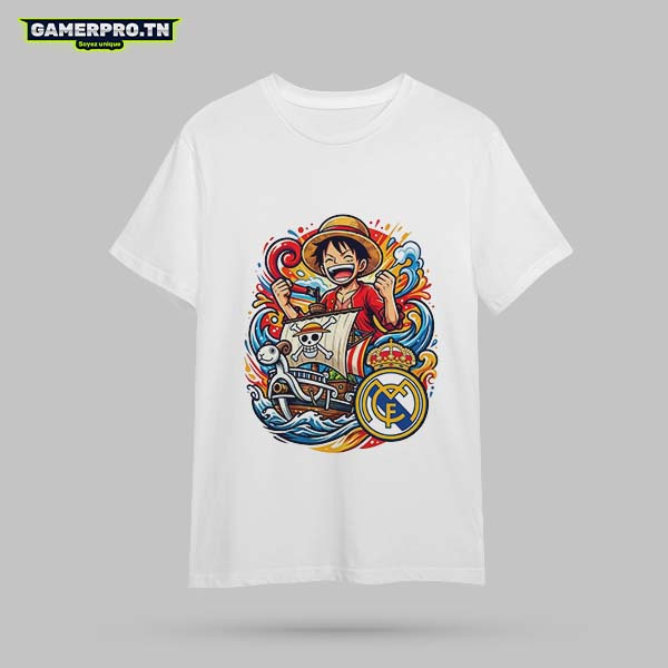 T-shirt blanc imprimé anime pirate style Luffy avec logo football Real Madrid design coloré artistique